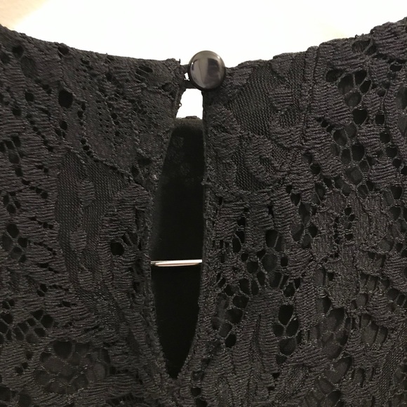 Nicole Miller Artelier Lace & Fringe Silk Top - Picture 8 of 9